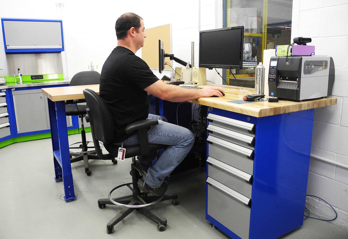 The Lilly Company - The Ideal Workstation