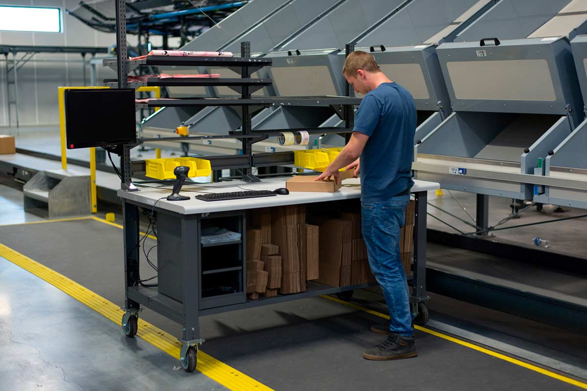 The Lilly Company - The Ideal Workstation