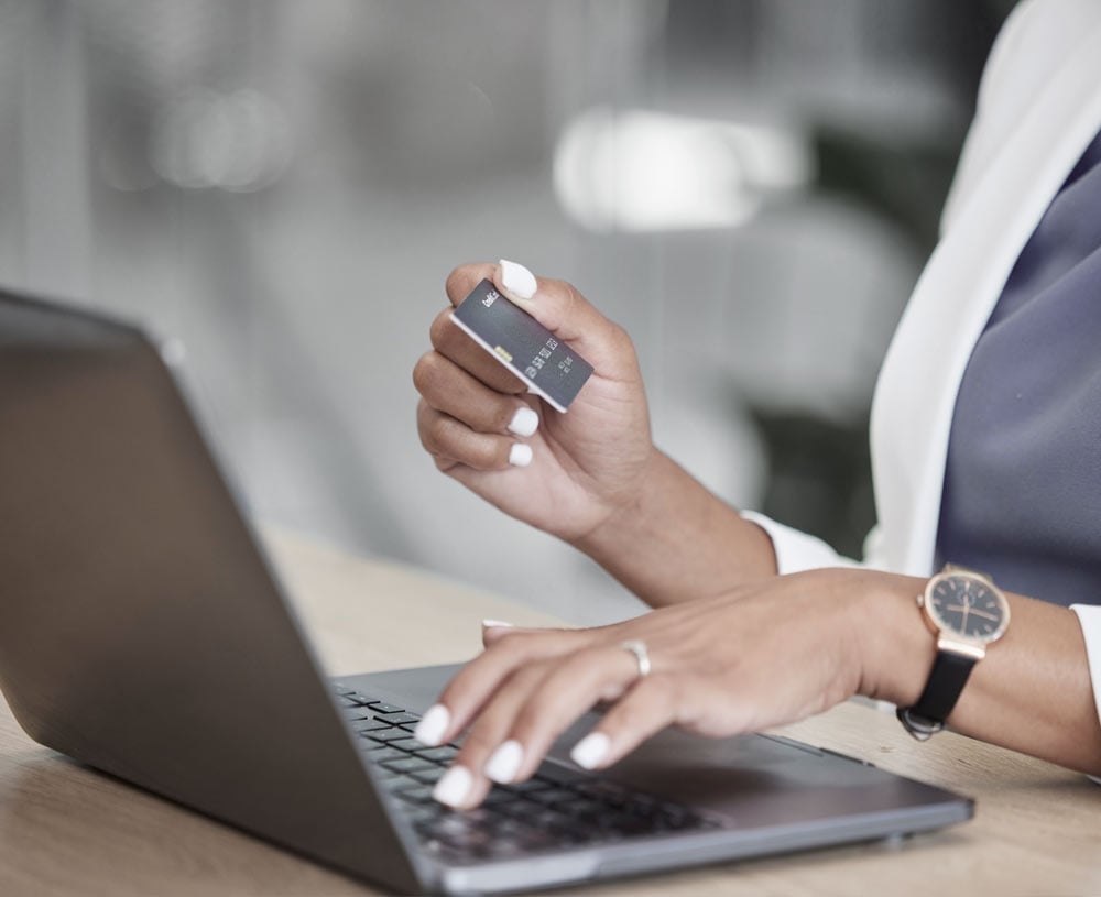 Accounts Payable Manager Paying an Invoice