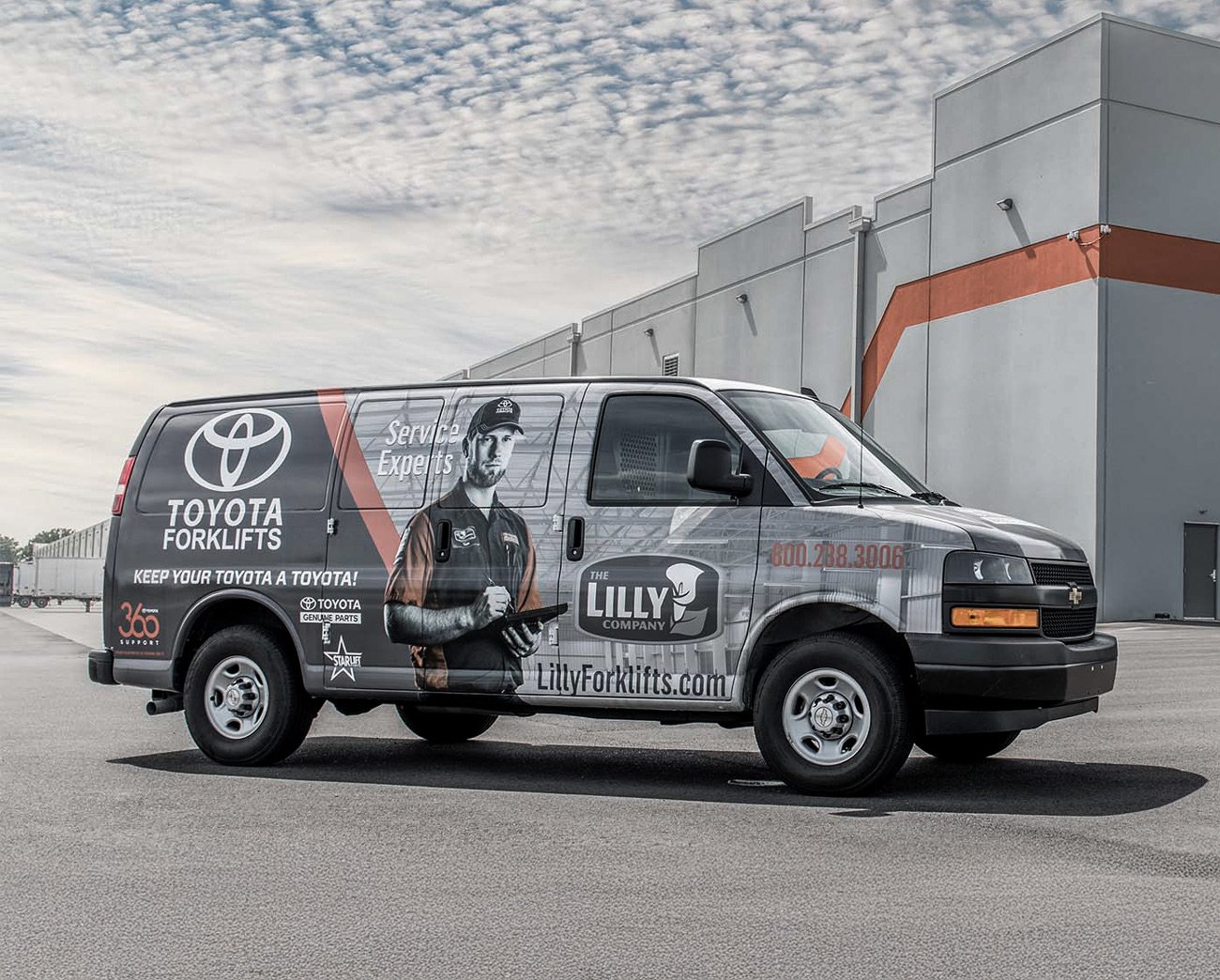 Clark Forklift Service Repair Technician Van